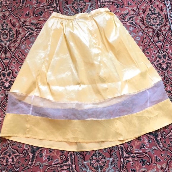 Beautiful pleated yellow skirt - Picture 4 of 4